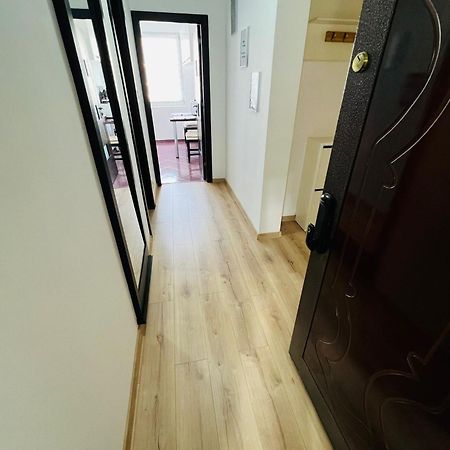 Apartament Naty Apartment บูคาเรสต์ ภายนอก รูปภาพ