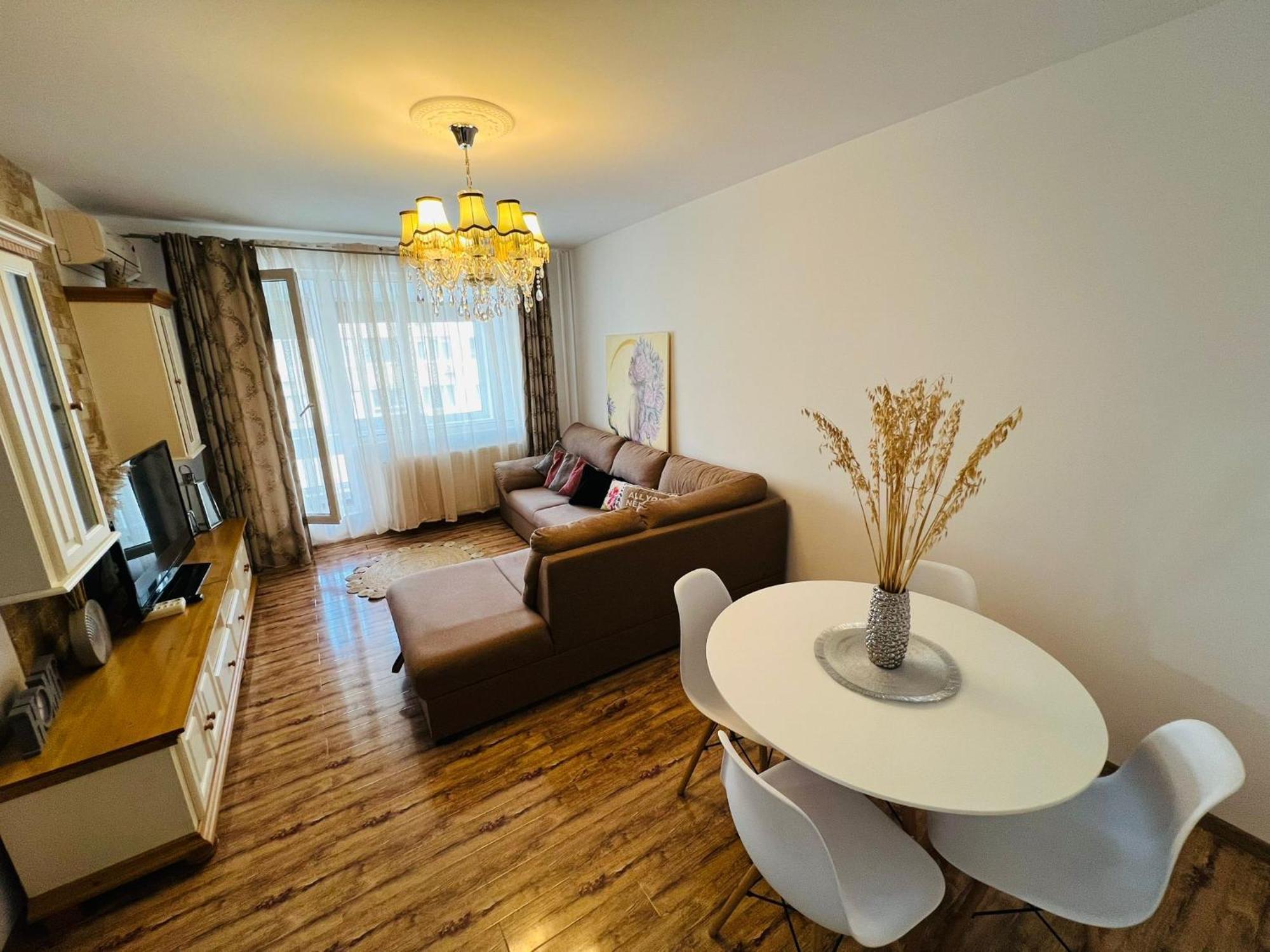 Apartament Naty Apartment บูคาเรสต์ ภายนอก รูปภาพ